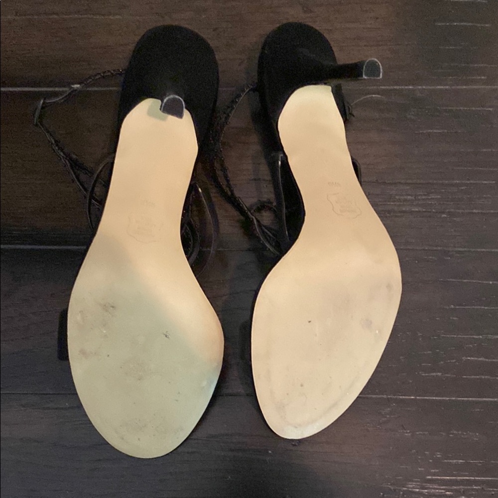 Caparros Black Heels with Elegant Design - Picture 5 of 5
